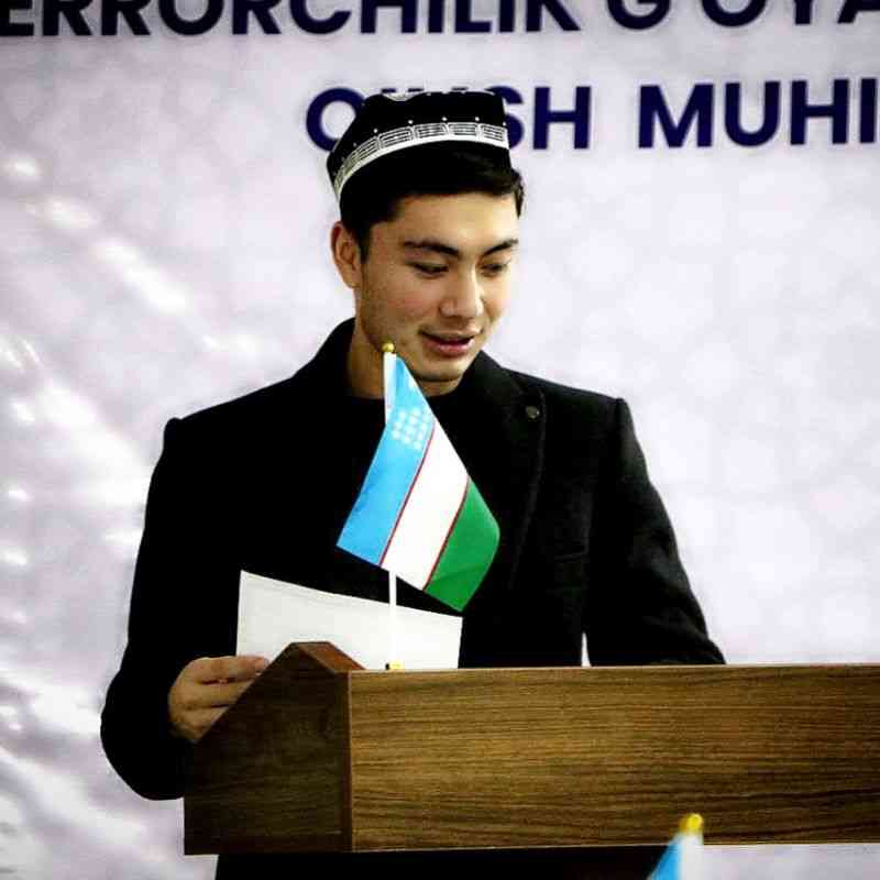 Xushnudbek Bozarov 